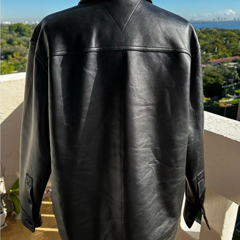 Bottega Veneta Lambskin Leather Shirt
Jacket Black IT 38 | US 6 Quiet Luxury NWT - Picture 3 of 16
